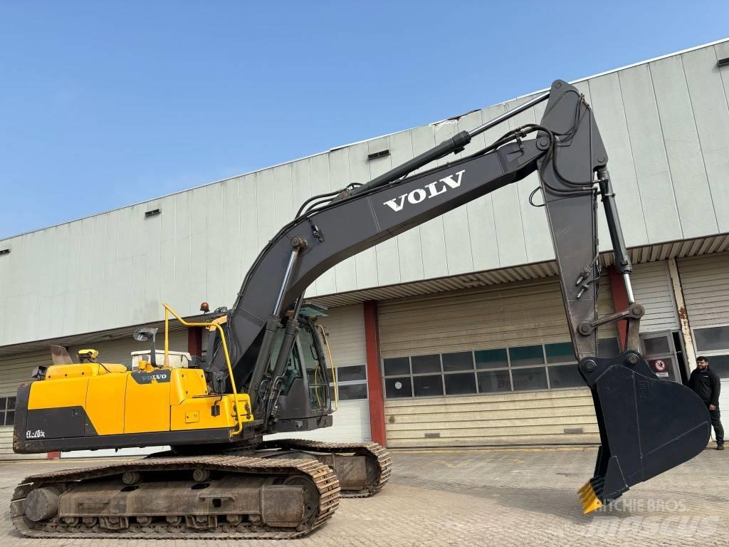 Volvo EC 220 DL Kāpurķēžu ekskavatori