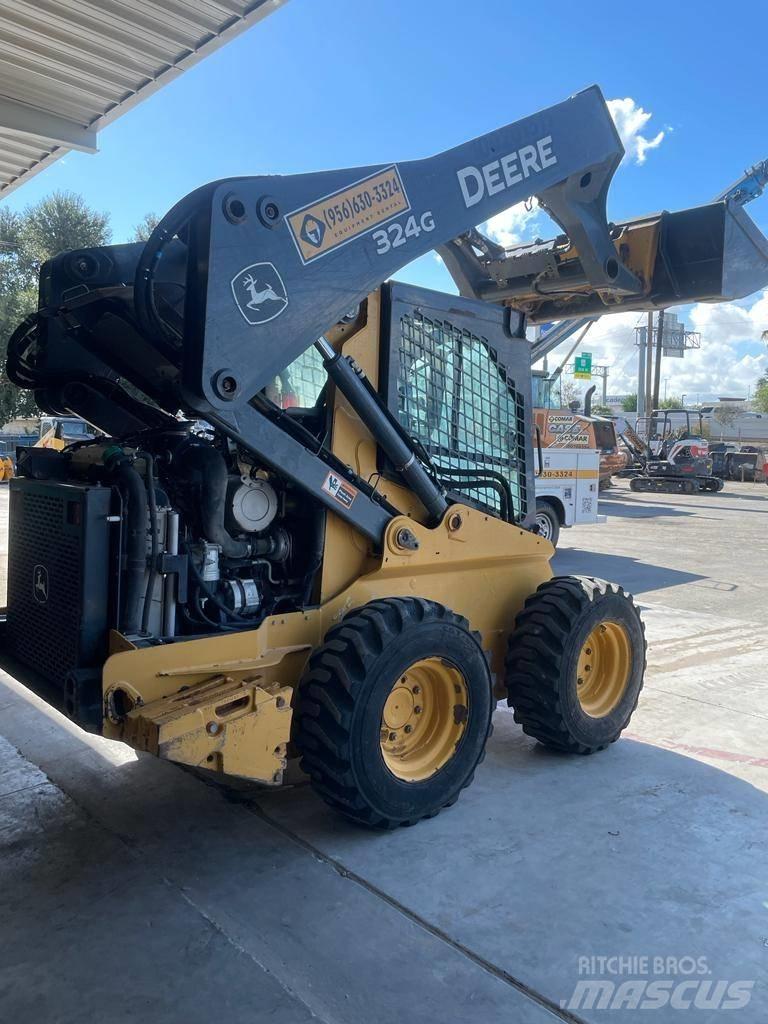 John Deere 324G Lietoti riteņu kompaktiekrāvēji