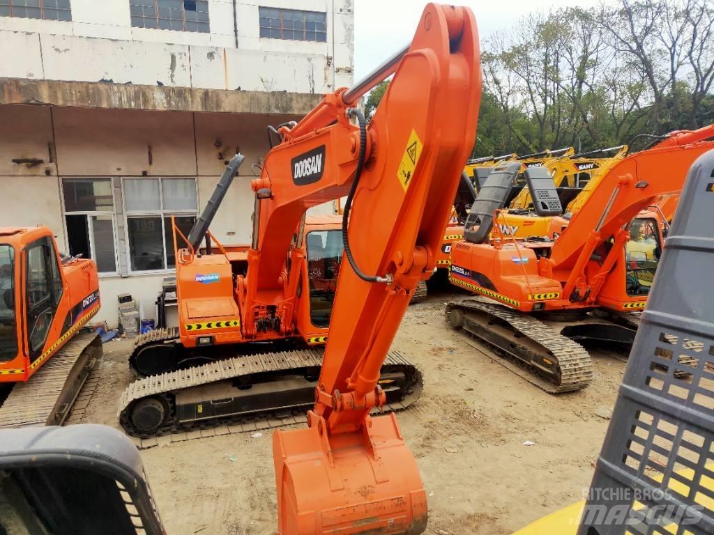 Doosan DH225LC-7 Kāpurķēžu ekskavatori