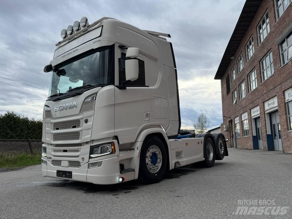 Scania R 590 Vilcēji