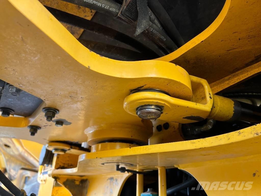 Volvo L90F Iekrāvēji uz riteņiem