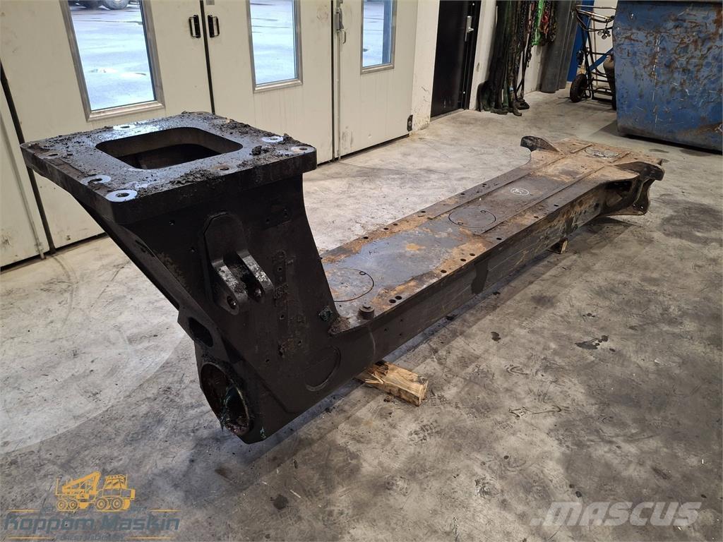 Komatsu 845 Citas sastāvdaļas