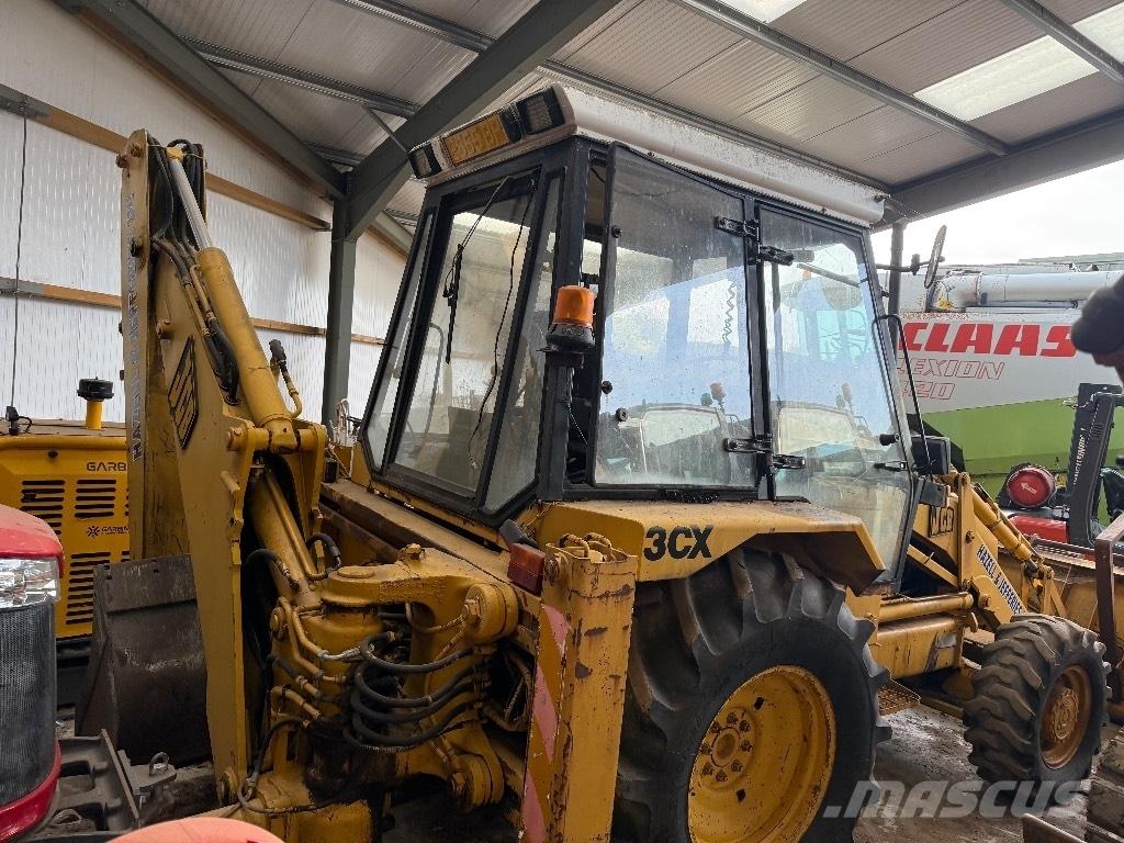 JCB 3 CX Ekskavatori-iekrāvēji