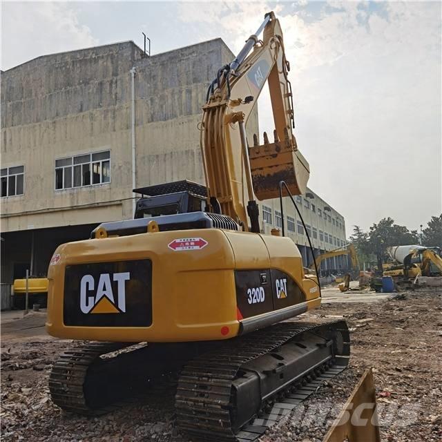 CAT 320D Kāpurķēžu ekskavatori