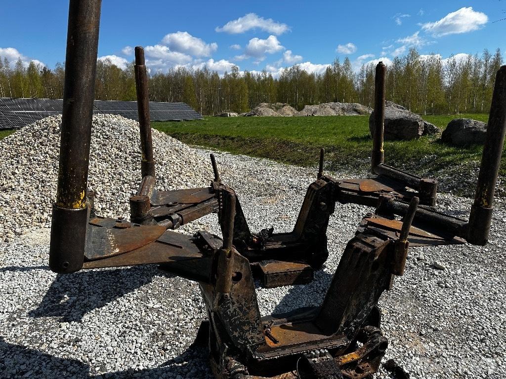 John Deere 1910 E Šasija un piekare