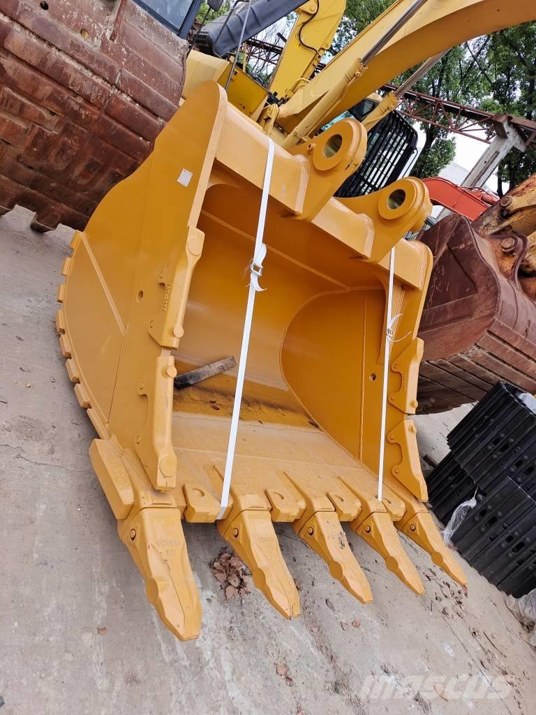 Komatsu PC 200-8 Kāpurķēžu ekskavatori