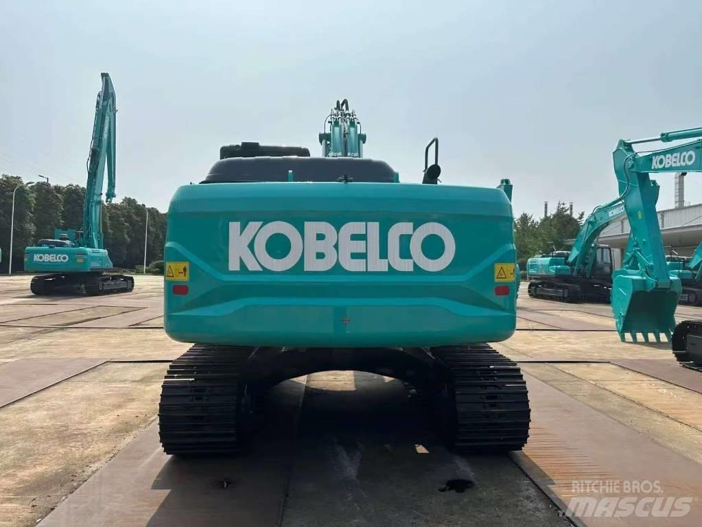 Kobelco SK 210 D Kāpurķēžu ekskavatori