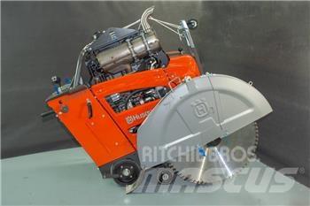 Husqvarna FS5000D Akmens un betona zāģi