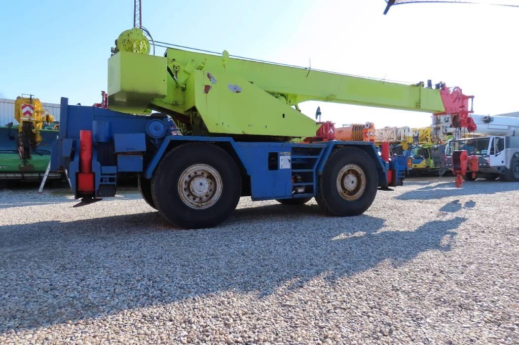 Tadano TR 250 E Celtņi nelīdzenām virsmām