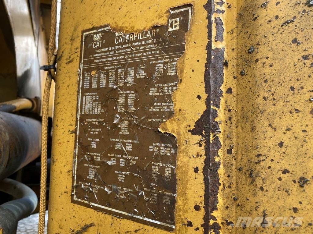 CAT 992 D Iekrāvēji uz riteņiem