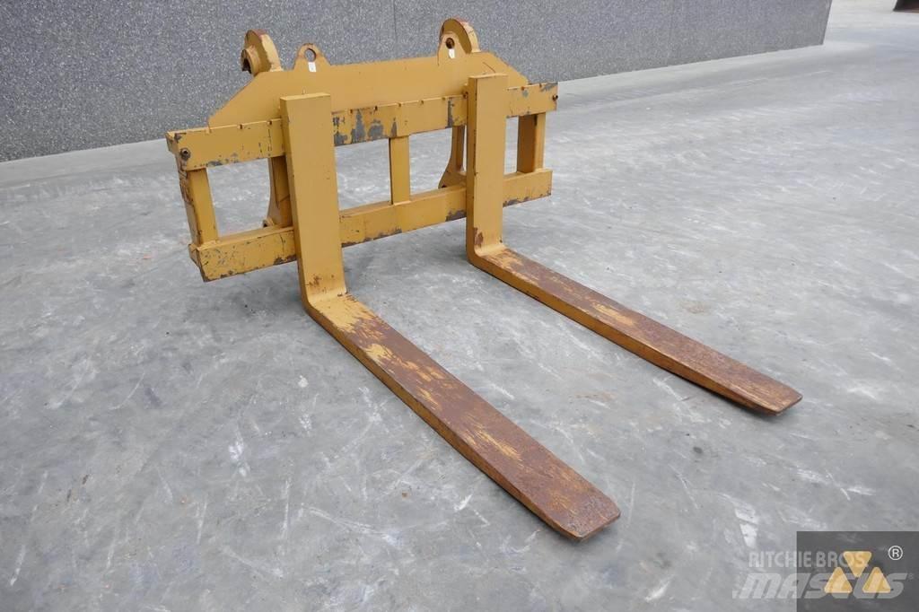 CAT 966/972 Forks Transports- Citi