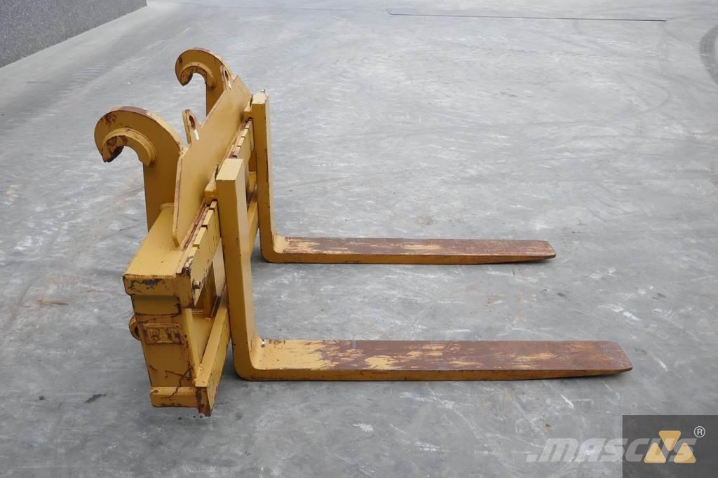 CAT 966/972 Forks Transports- Citi