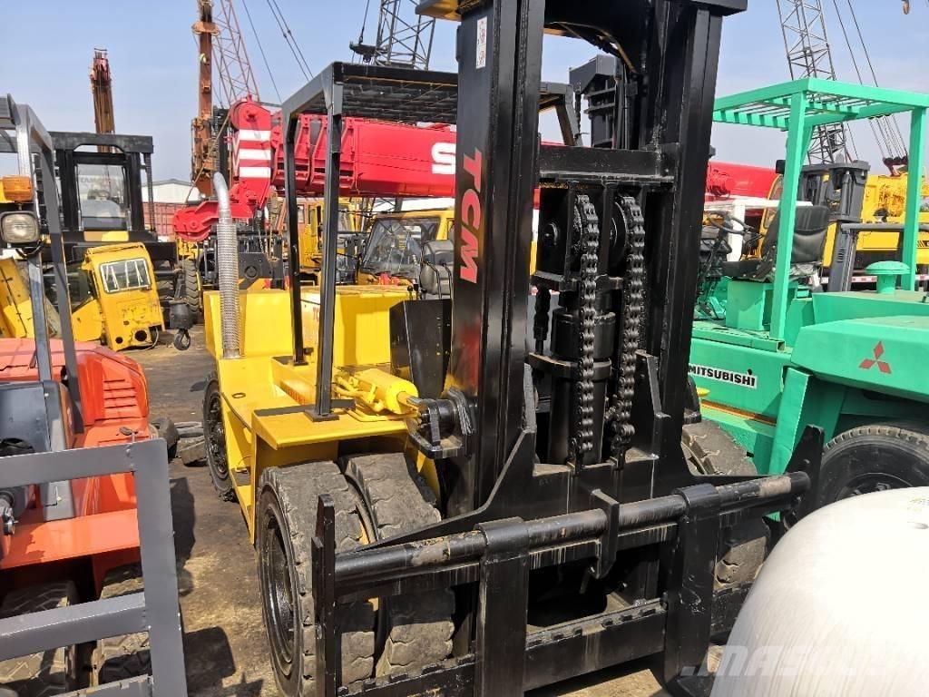 TCM 15 Ton Tehnika ar dīzeļa dzinēju