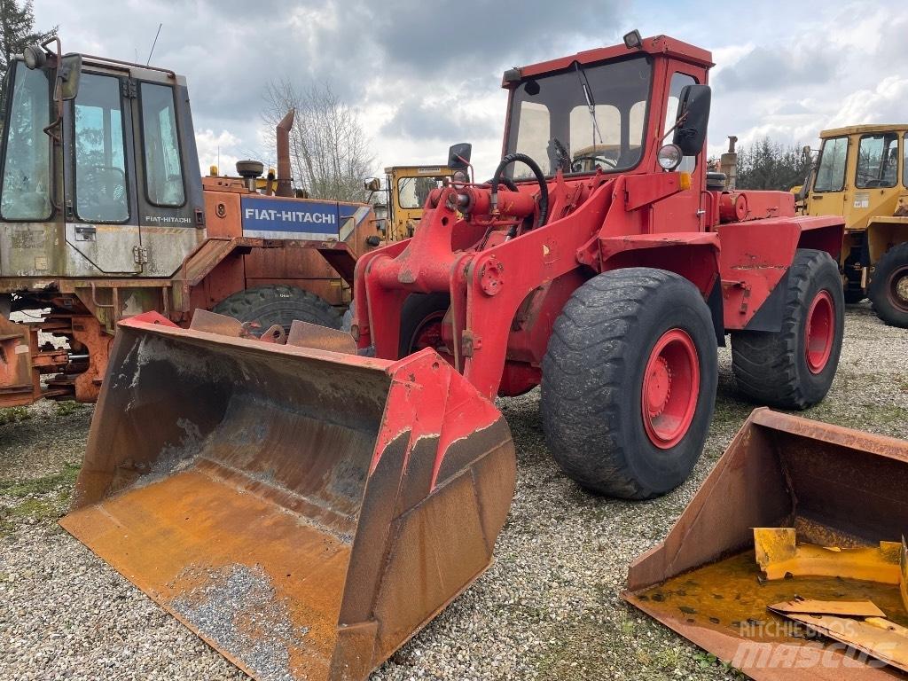 Hanomag 44C Iekrāvēji uz riteņiem