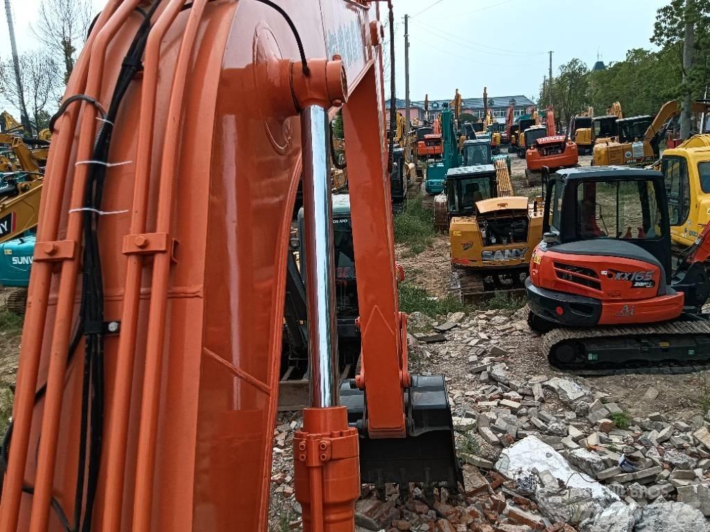 Hitachi ZX 160 Kāpurķēžu ekskavatori