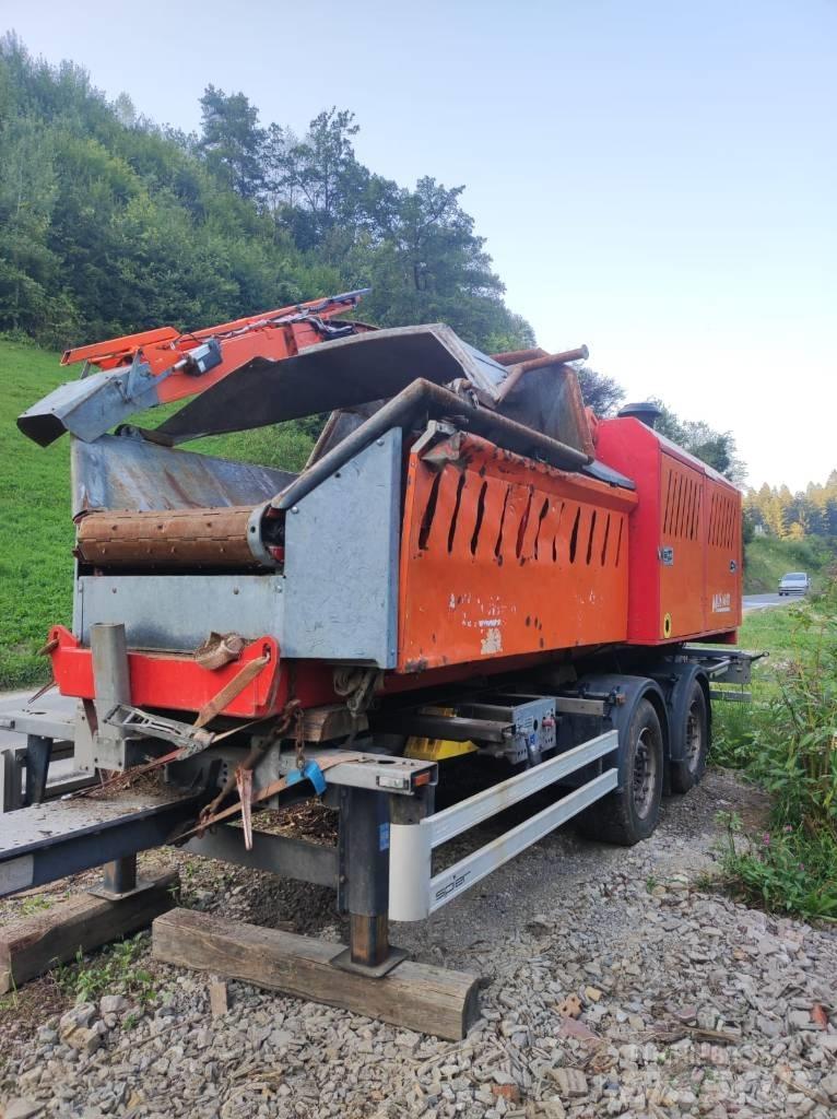 Mus-Max 10XL Koksnes šķeldotāji