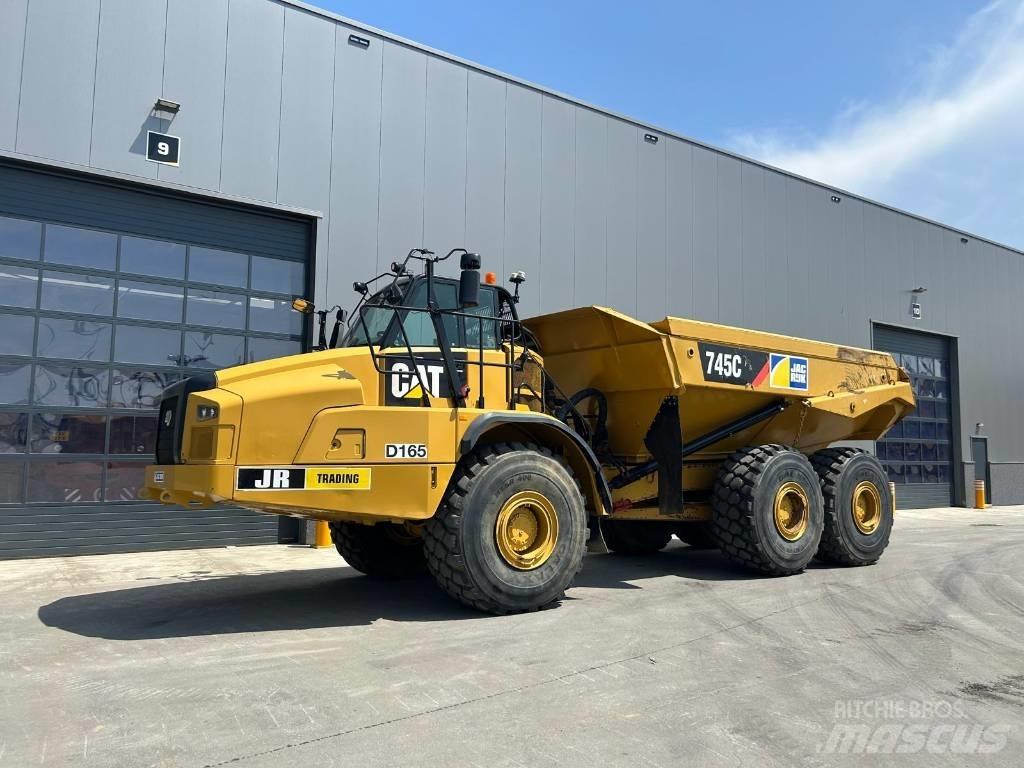 CAT 745 C Artikulētie pašizgāzēji