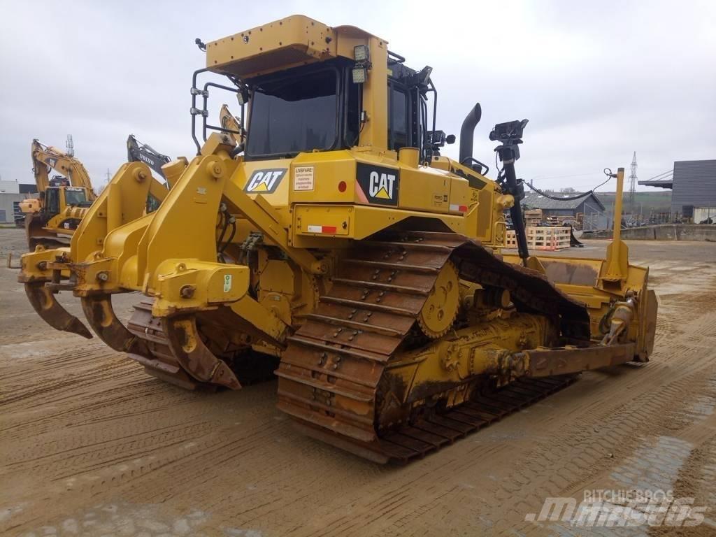 CAT D 6 T LGP Kāpurķēžu buldozeri