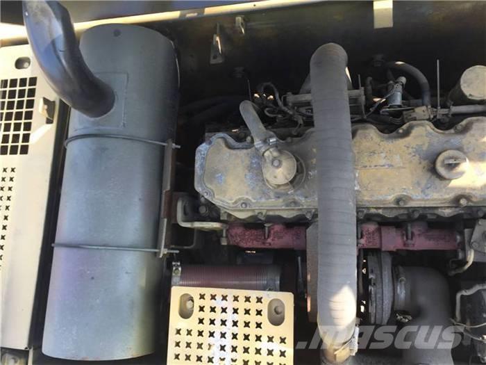 CAT 325 C Kāpurķēžu ekskavatori