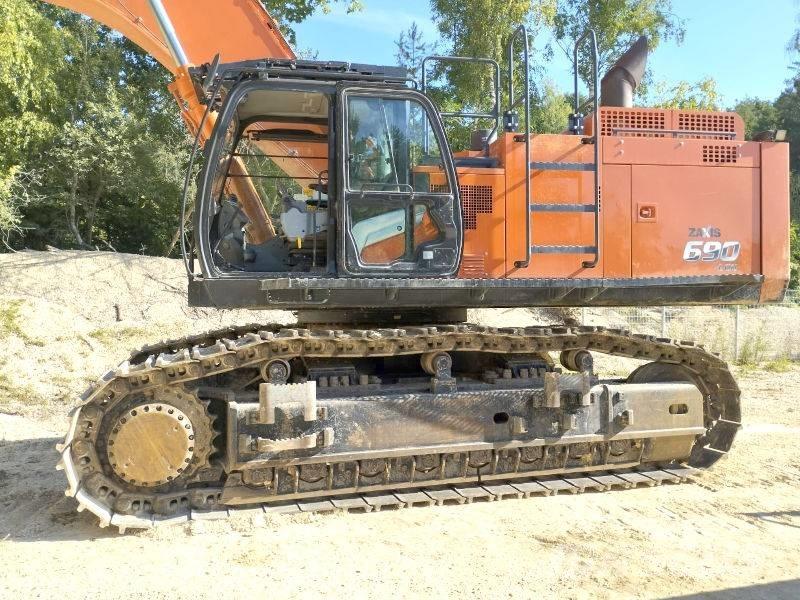 Hitachi ZX 690 LCH-7 Kāpurķēžu ekskavatori