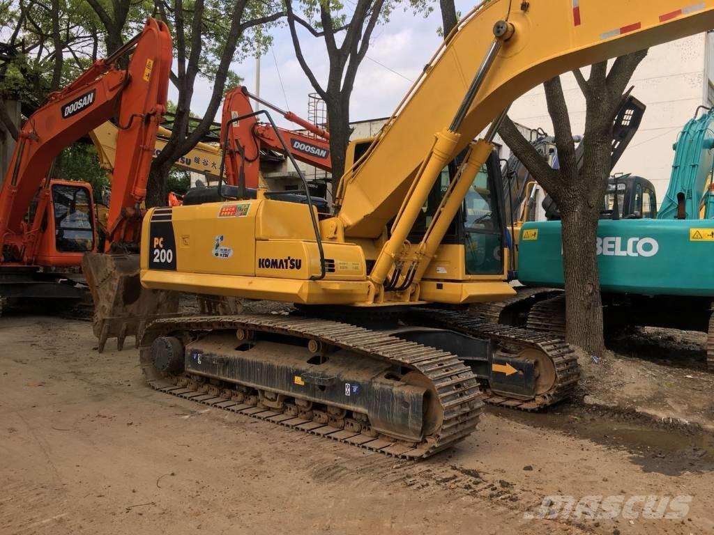 Komatsu pc200-8 Kāpurķēžu ekskavatori