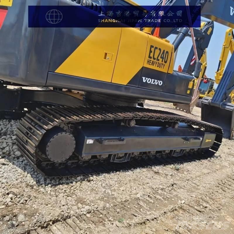 Volvo EC 240 Kāpurķēžu ekskavatori