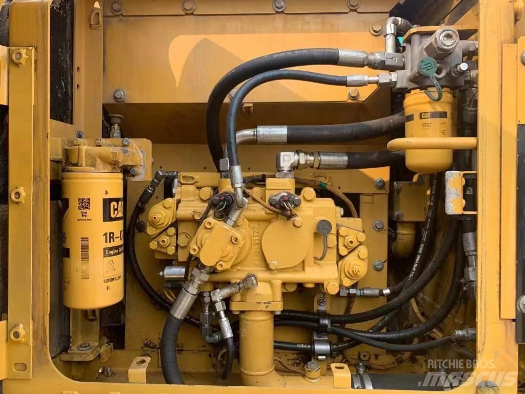 CAT 315 D L Kāpurķēžu ekskavatori