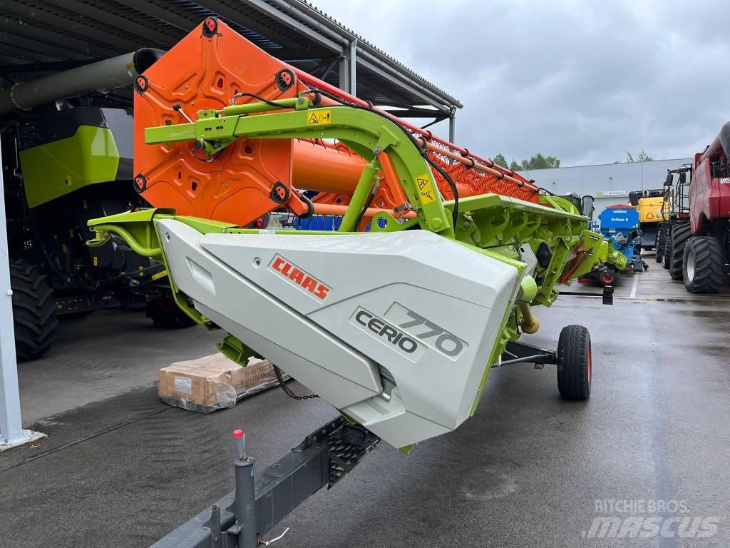 CLAAS CERIO 770 Ražas novākšanas galvas