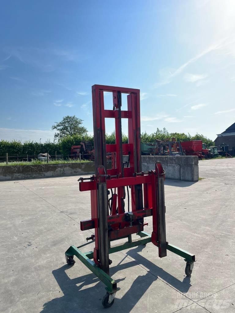 Wifo H1600/240 Frontālie iekrāvēji un ekskavatori