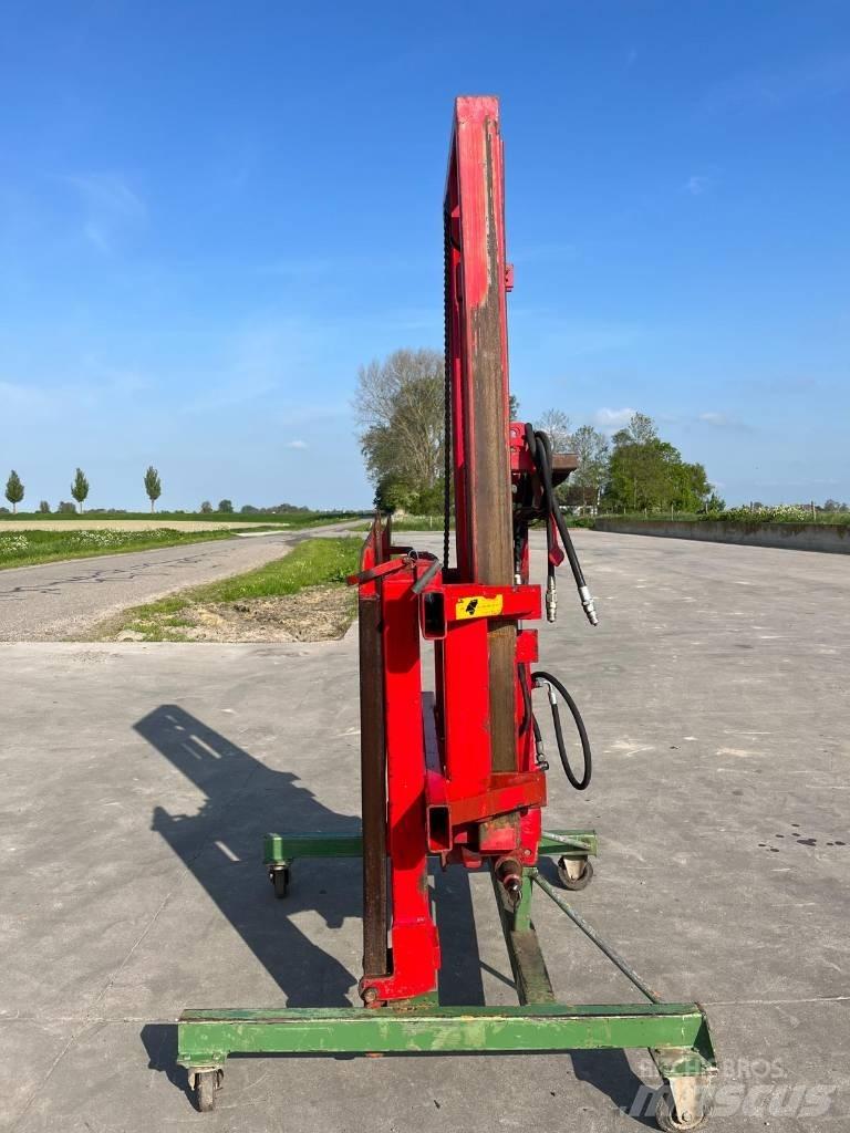Wifo H1600/240 Frontālie iekrāvēji un ekskavatori