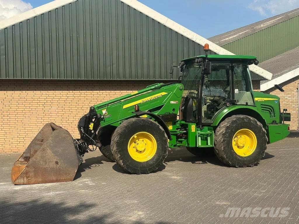 John Deere 3800 Iekrāvēji uz riteņiem