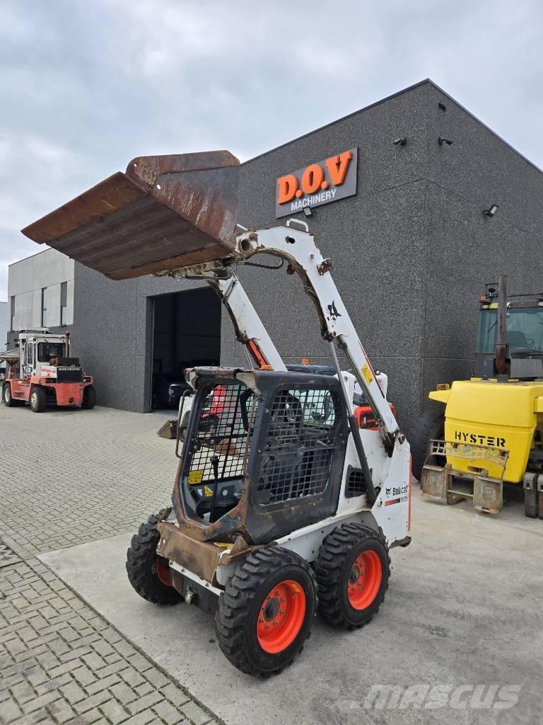 Bobcat S 450 Lietoti riteņu kompaktiekrāvēji