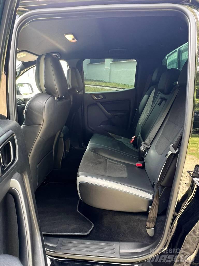 Ford Raptor Automašīnas