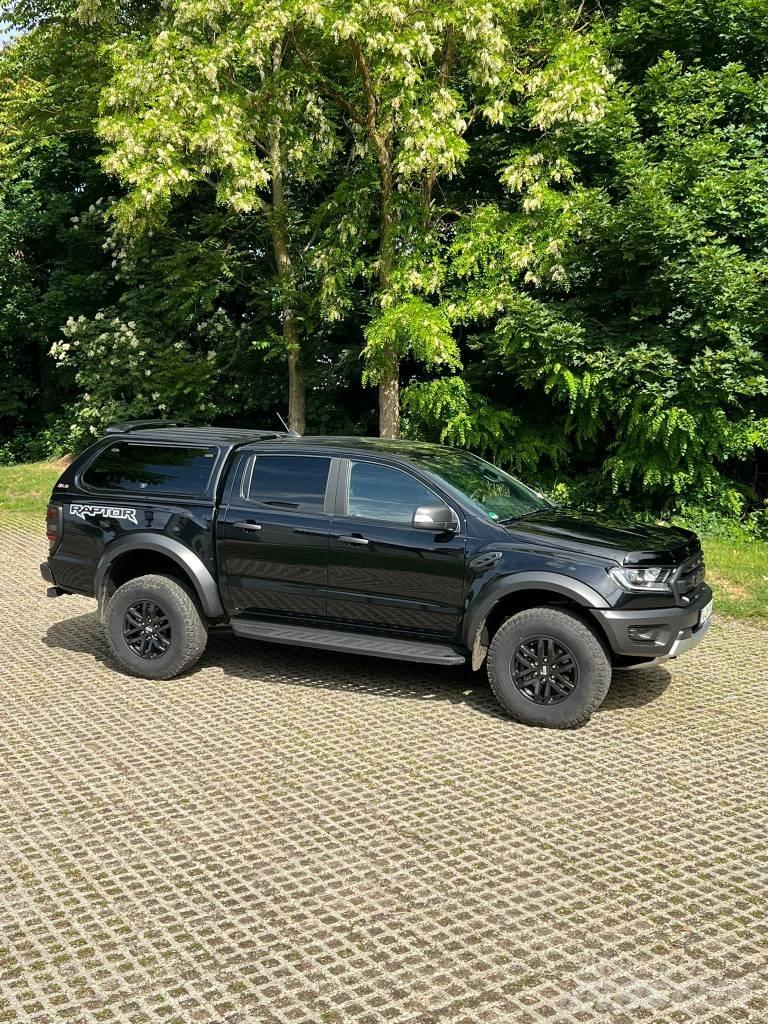 Ford Raptor Automašīnas
