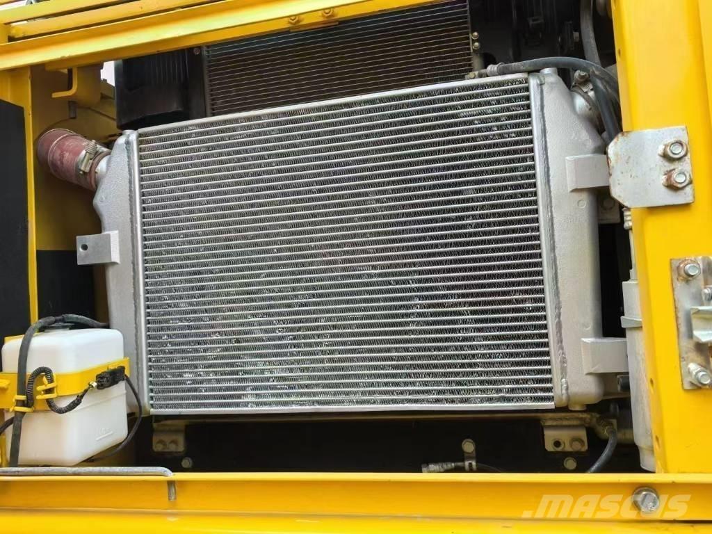 Komatsu PC 350 LC Kāpurķēžu ekskavatori