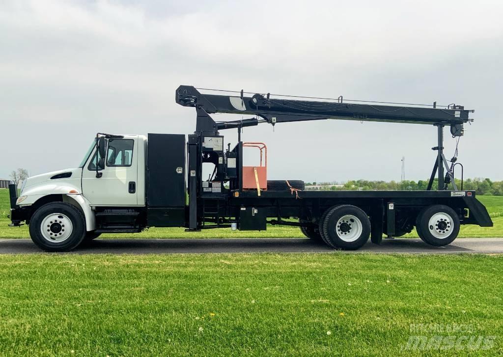 National Crane 400B Kāpurķēžu ceļamkrāni