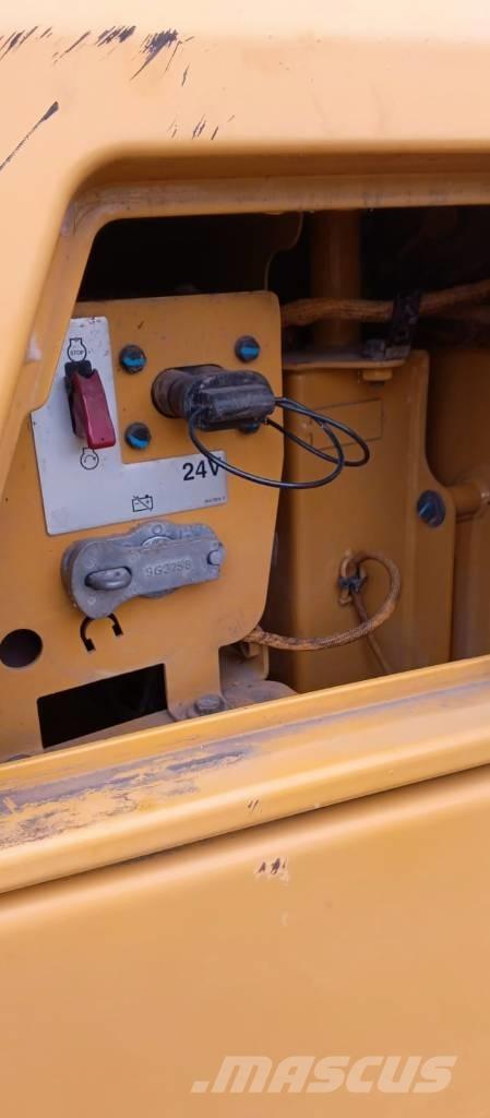 CAT 730 C2 Artikulētie pašizgāzēji