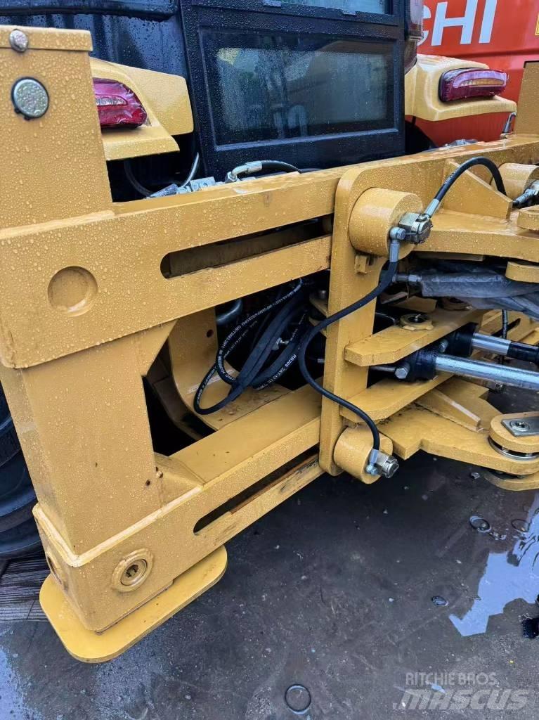 CAT 420 F Ekskavatori-iekrāvēji