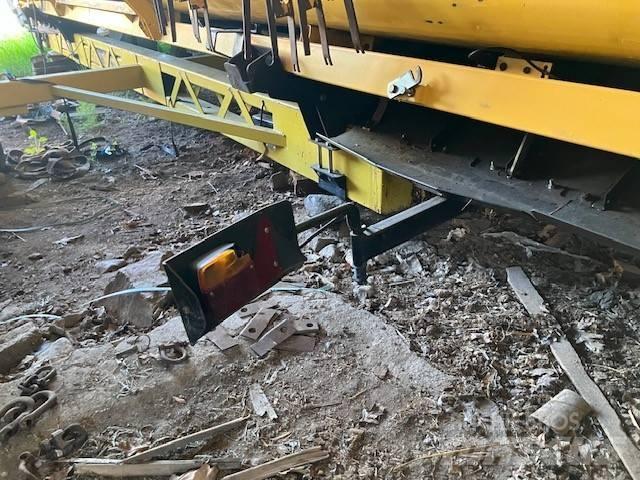 New Holland CX 8060 Ražas novākšanas kombaini