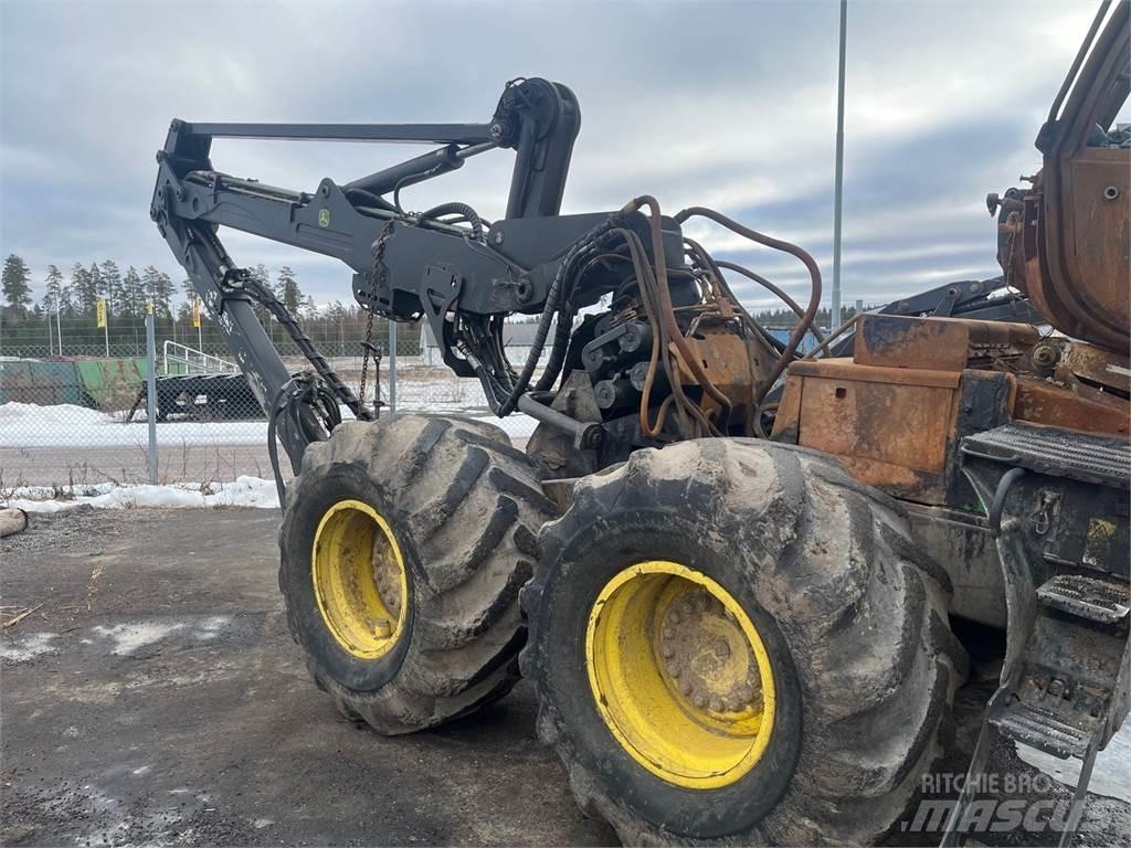John Deere 1470E Harvesteri