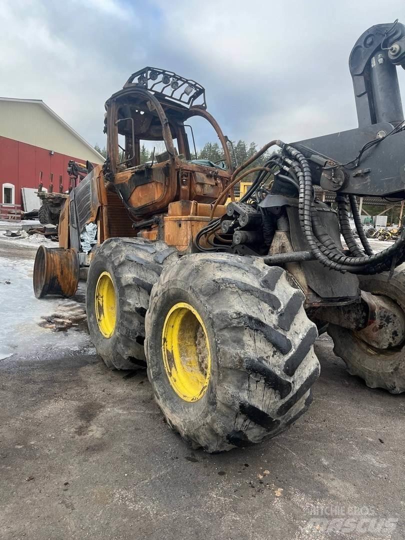 John Deere 1470E Harvesteri