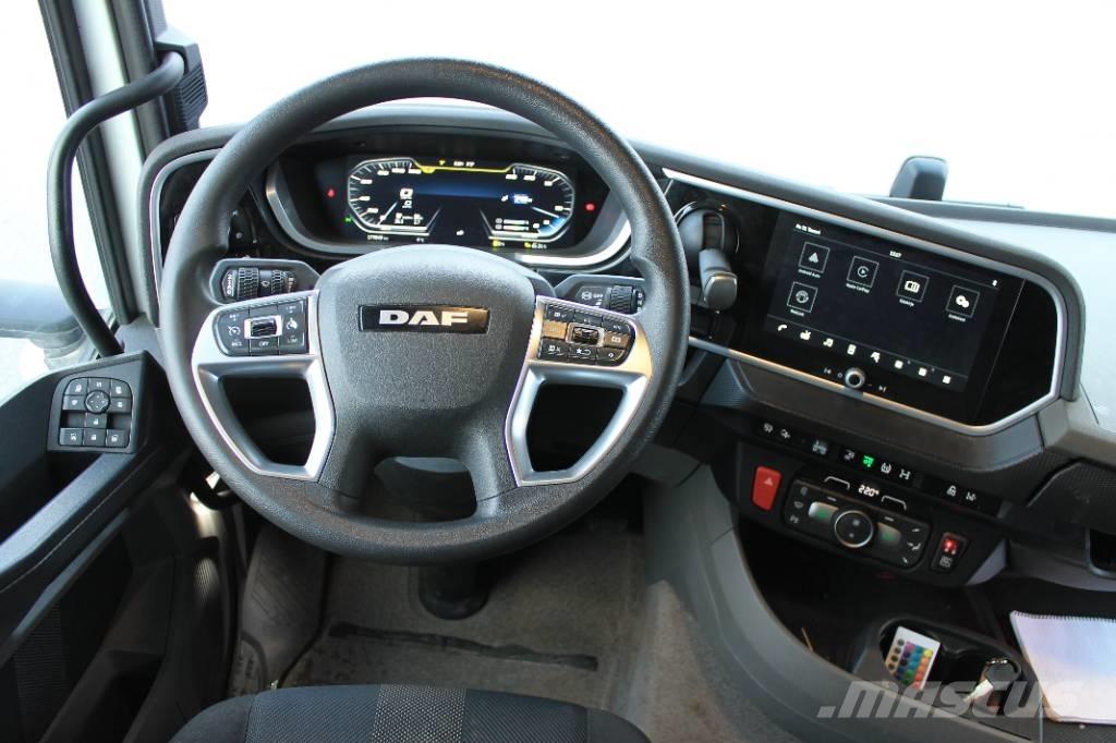 DAF XF 530 FAS Platformas/izkraušana no sāniem