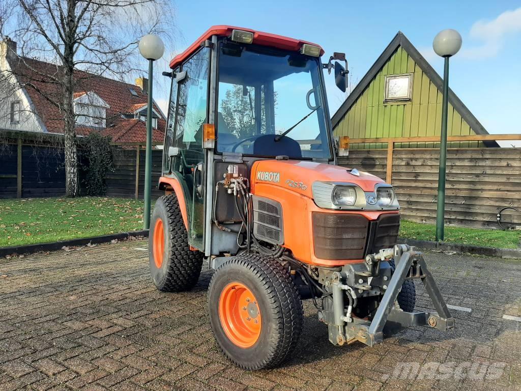 Kubota B 2530 Kompaktie traktori