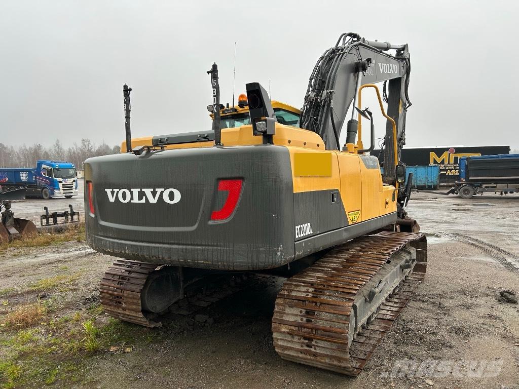 Volvo EC 220 DL Kāpurķēžu ekskavatori