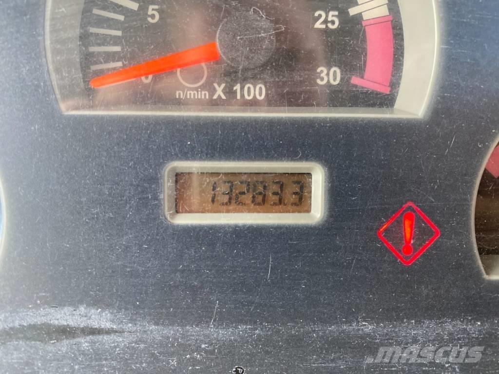 CAT 422 F TURBO Ekskavatori-iekrāvēji