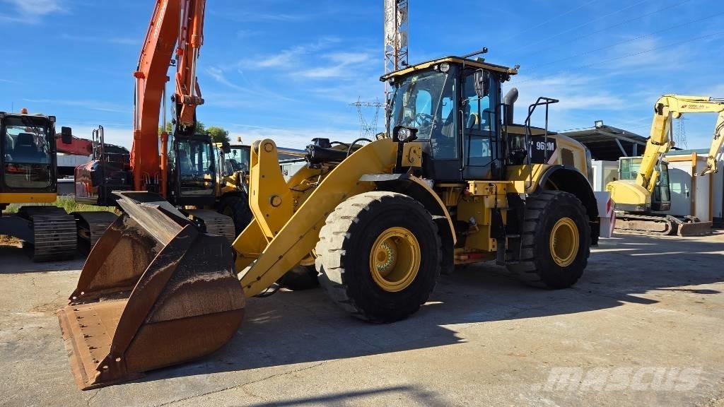 CAT 962 M Iekrāvēji uz riteņiem