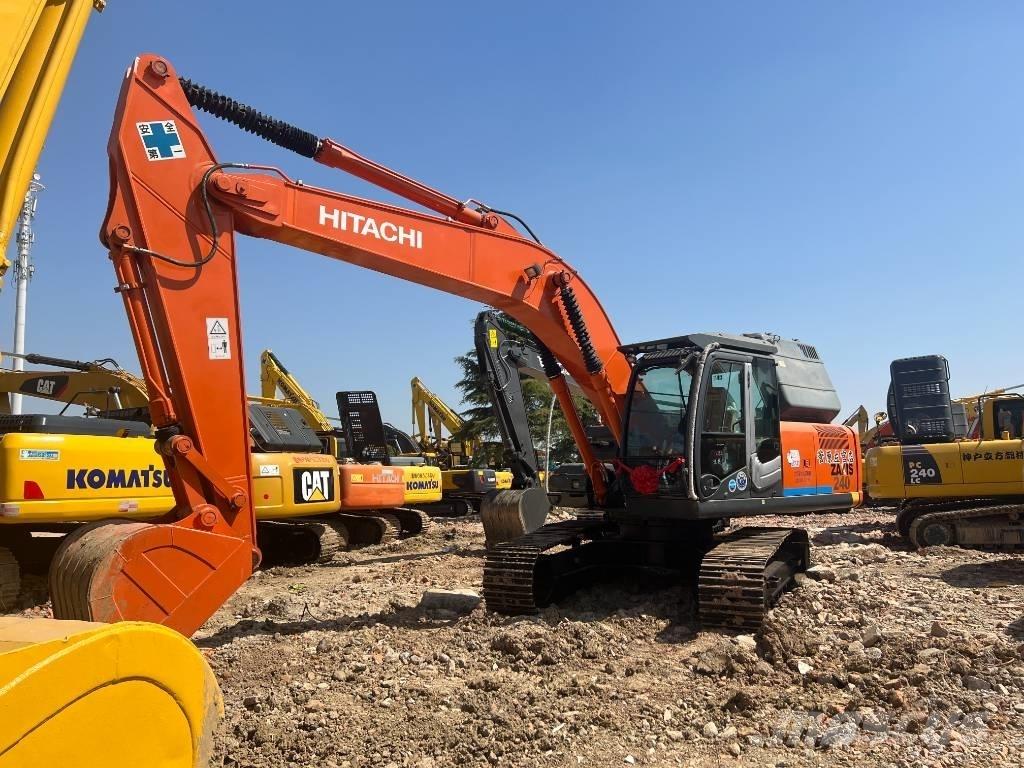Hitachi ZX 240-3 Kāpurķēžu ekskavatori