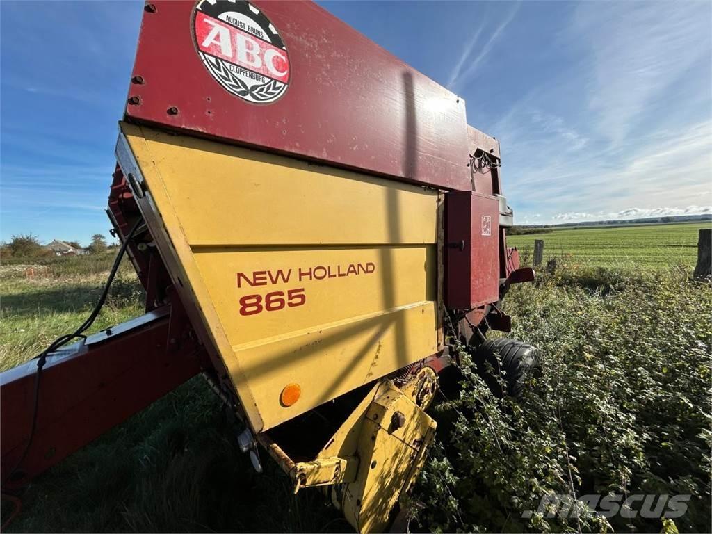New Holland 865 Rituļu preses