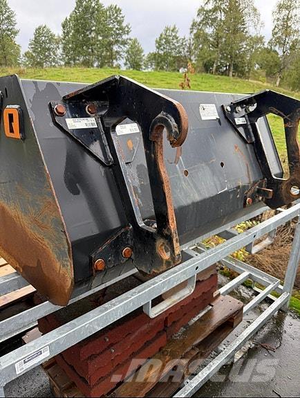  Ålø Quicke GS+ 140 Standarta piekabes