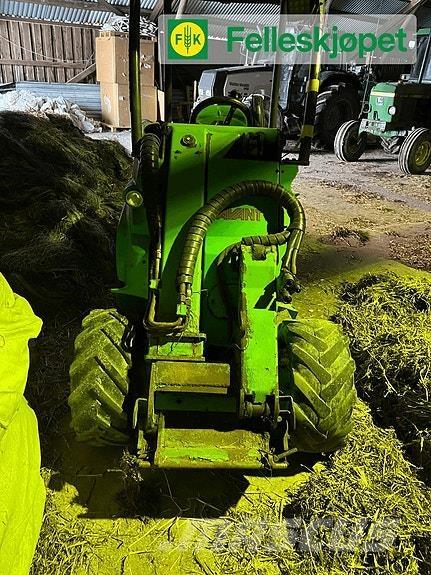 Avant 520 Teleskopiskie manipulatori